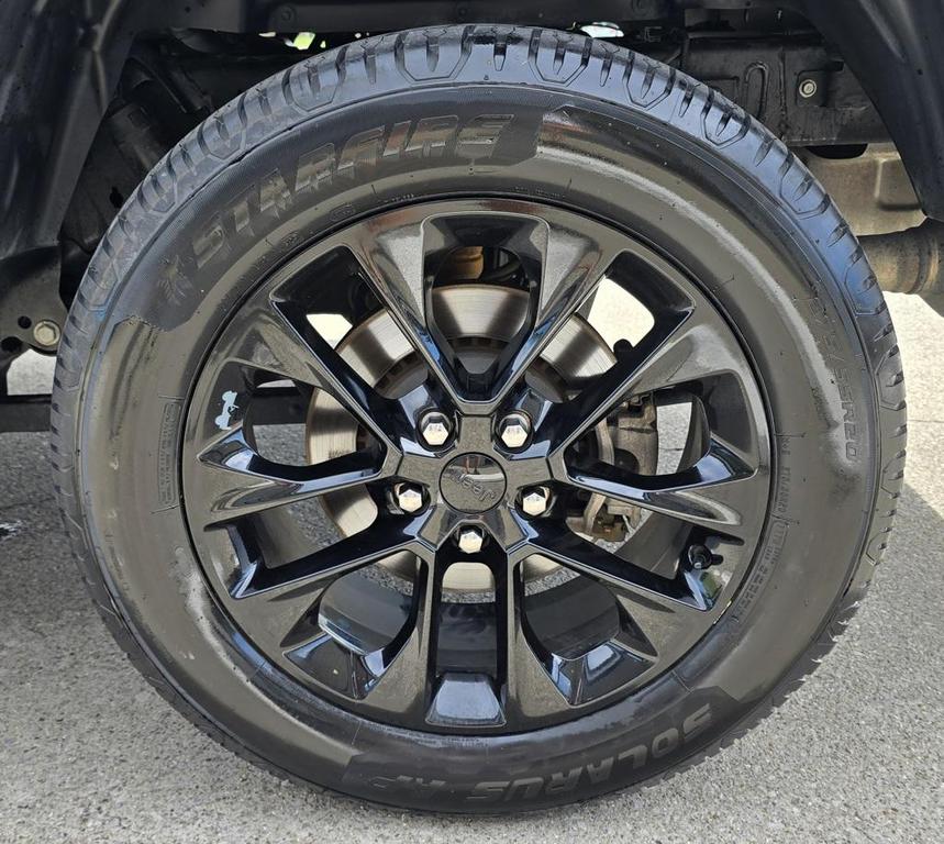 used 2021 Jeep Gladiator car, priced at $32,800