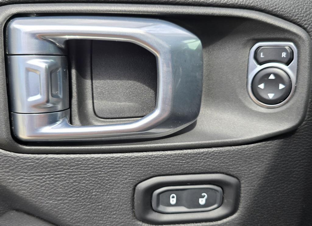 used 2021 Jeep Gladiator car, priced at $32,800