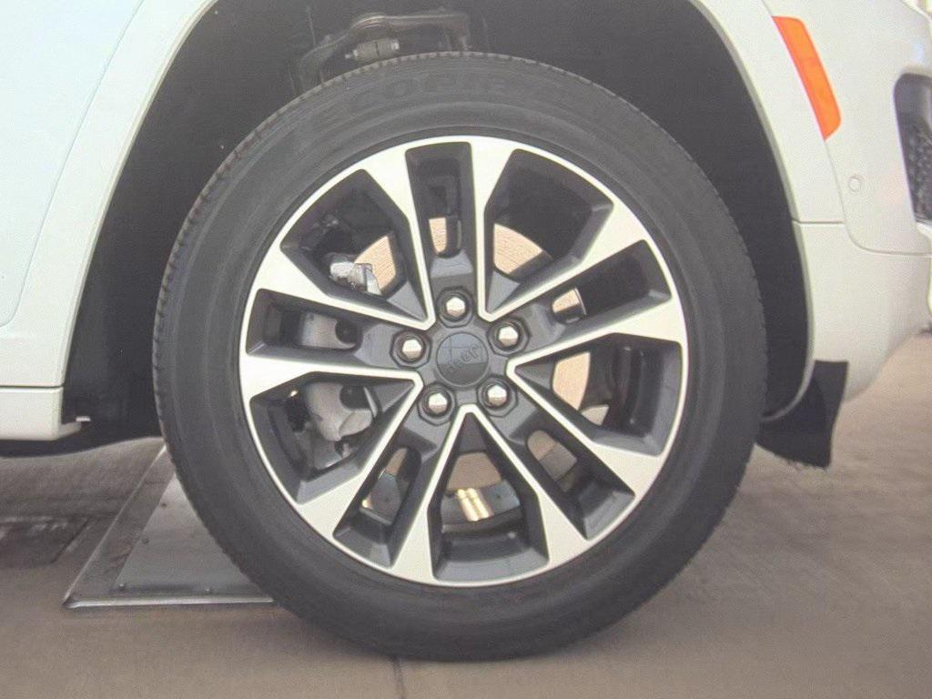 used 2021 Jeep Grand Cherokee L car, priced at $30,800