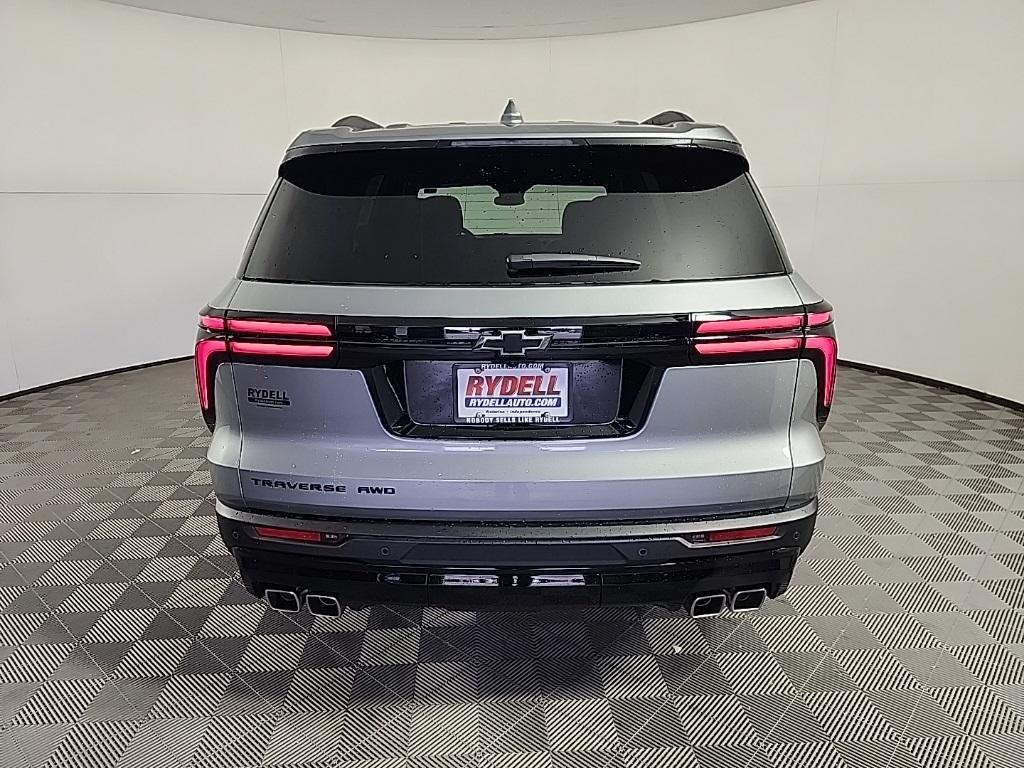 new 2025 Chevrolet Traverse car, priced at $46,005