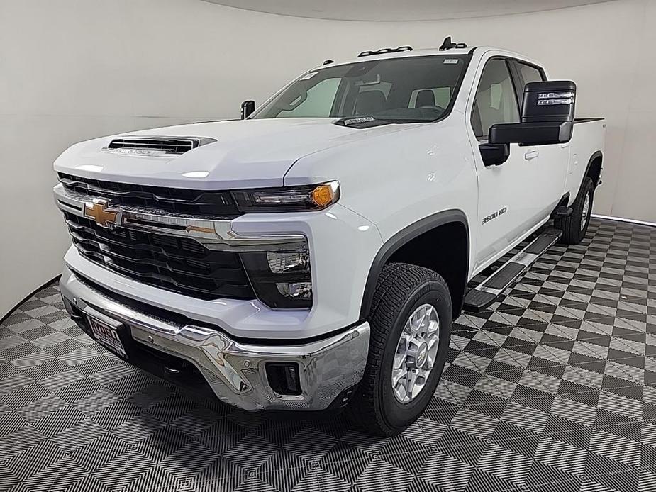 new 2025 Chevrolet Silverado 3500 car, priced at $75,165