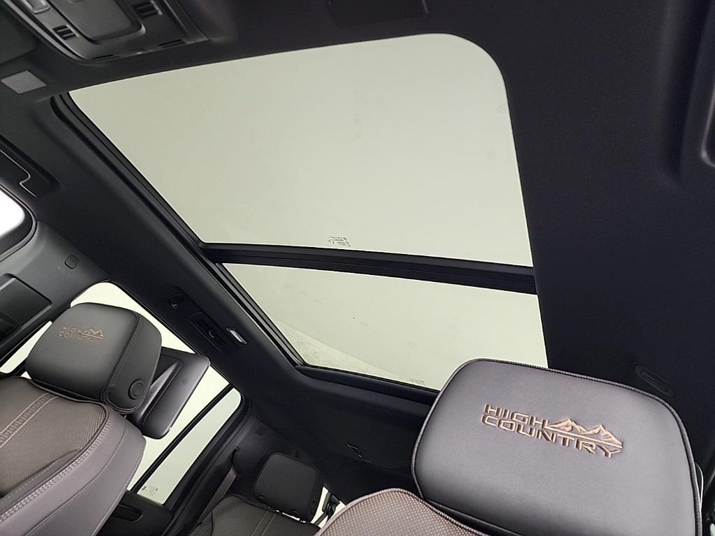 new 2025 Chevrolet Suburban car, priced at $92,441
