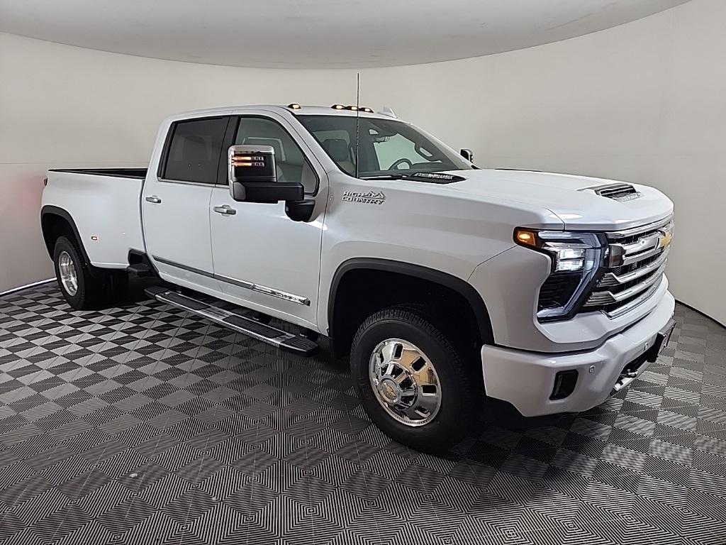 new 2026 Chevrolet Silverado 3500 car, priced at $90,399