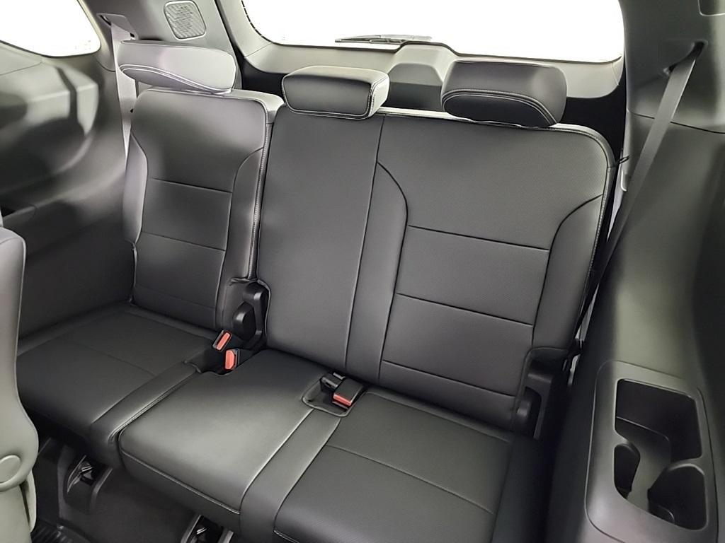new 2026 Chevrolet Traverse car, priced at $46,120