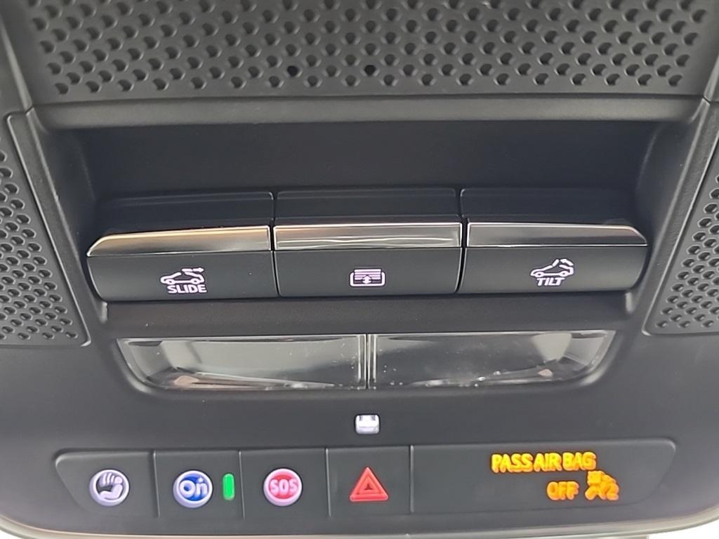 new 2026 Chevrolet Traverse car, priced at $62,814