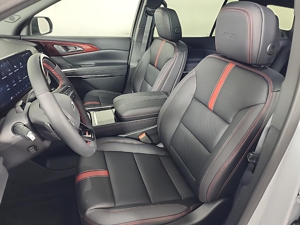 new 2026 Chevrolet Traverse car, priced at $62,814