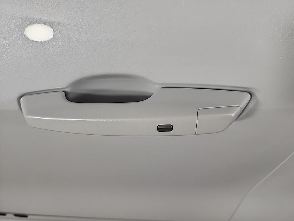 new 2026 Chevrolet Traverse car, priced at $62,814