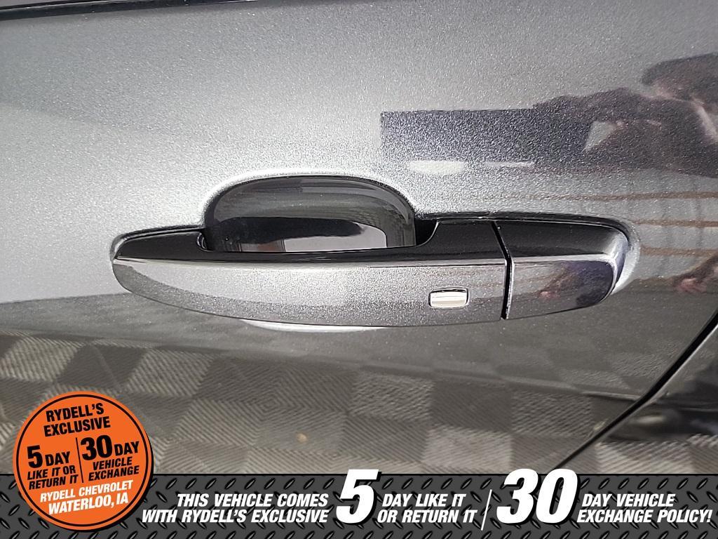 used 2023 Chevrolet Equinox car, priced at $27,551