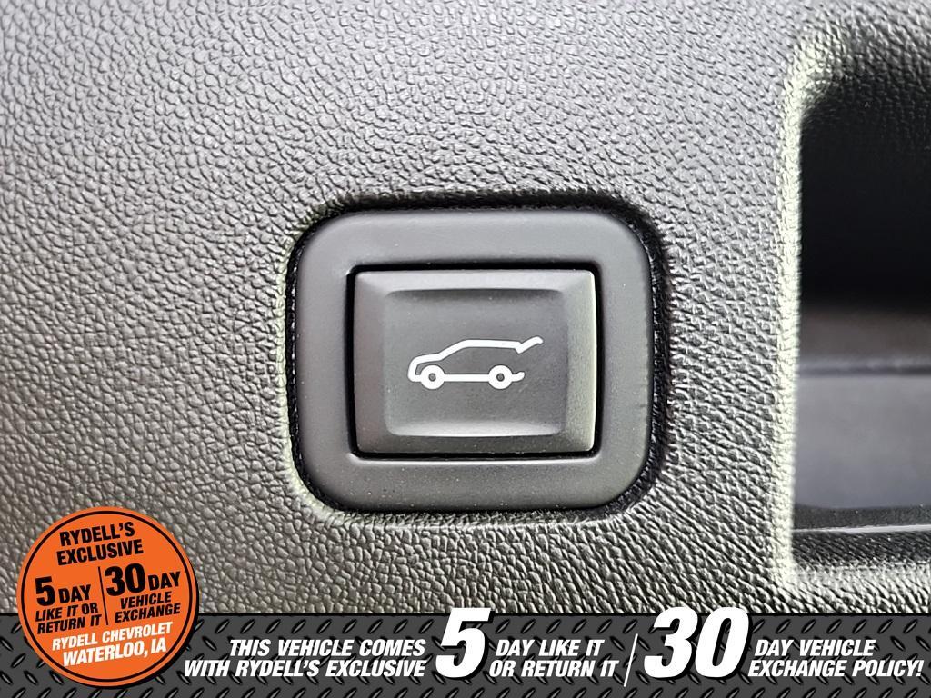 used 2023 Chevrolet Equinox car, priced at $27,551