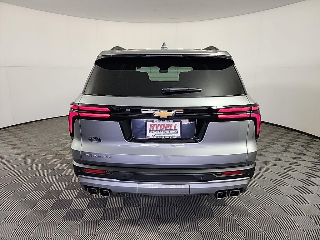 new 2025 Chevrolet Traverse car, priced at $40,195