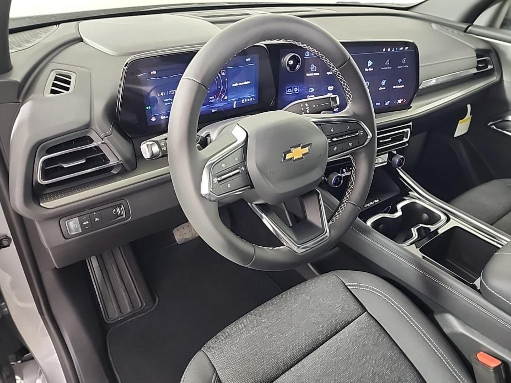 new 2025 Chevrolet Traverse car, priced at $40,195