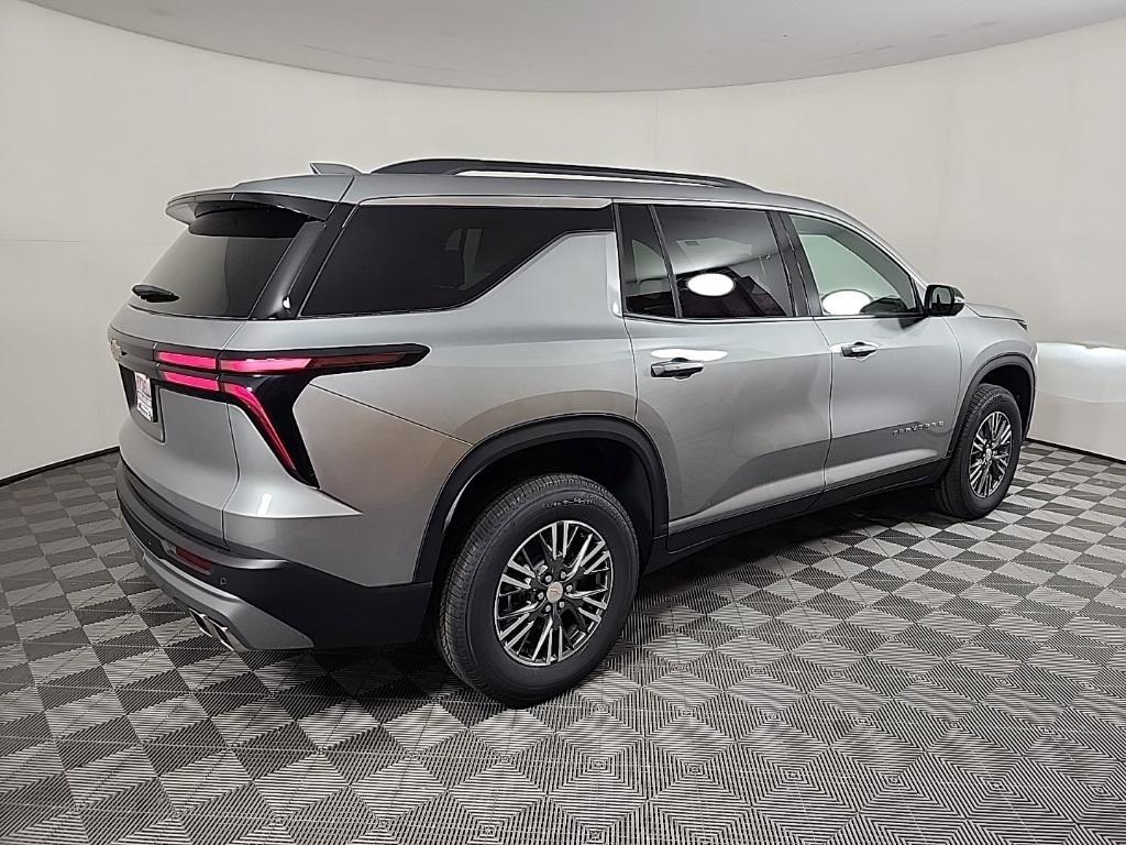 new 2025 Chevrolet Traverse car, priced at $40,195