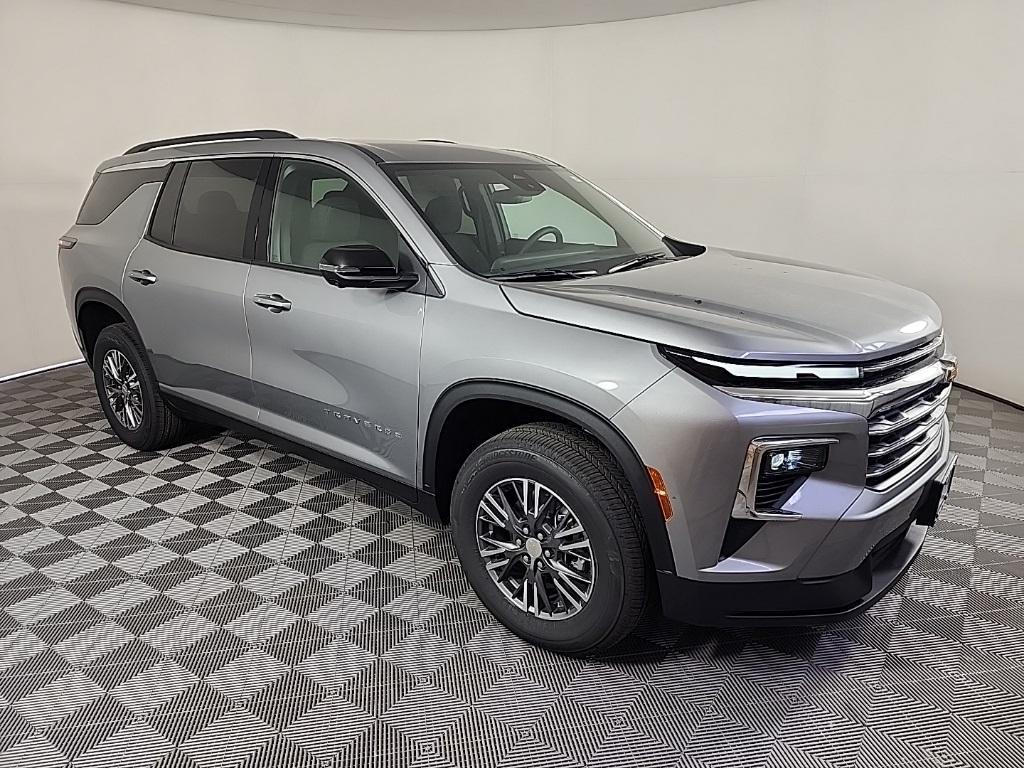new 2025 Chevrolet Traverse car, priced at $40,195