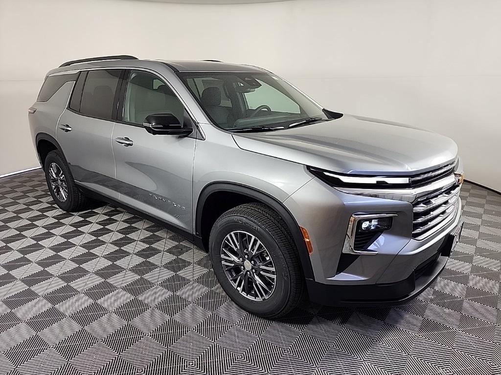 new 2025 Chevrolet Traverse car, priced at $43,195