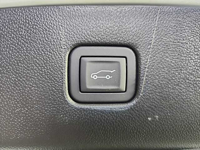 new 2025 Chevrolet Blazer car, priced at $39,687