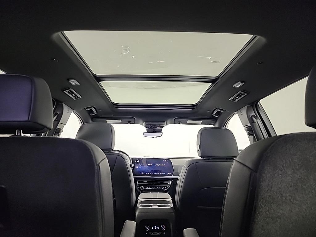 new 2026 Chevrolet Traverse car, priced at $61,915