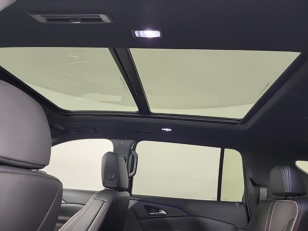 new 2026 Chevrolet Traverse car, priced at $61,915