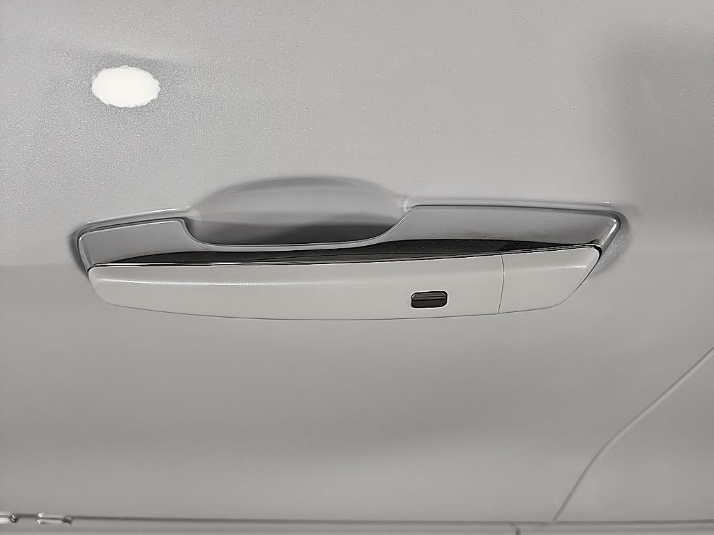 new 2026 Chevrolet Traverse car, priced at $61,915