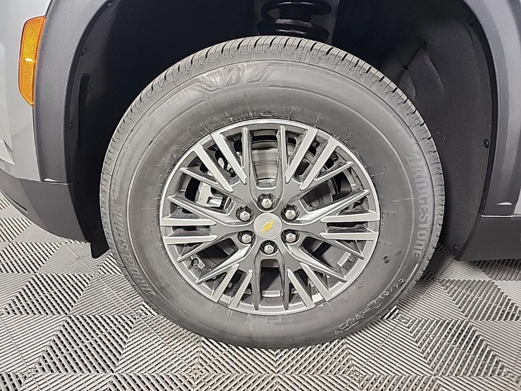 new 2026 Chevrolet Traverse car, priced at $47,944