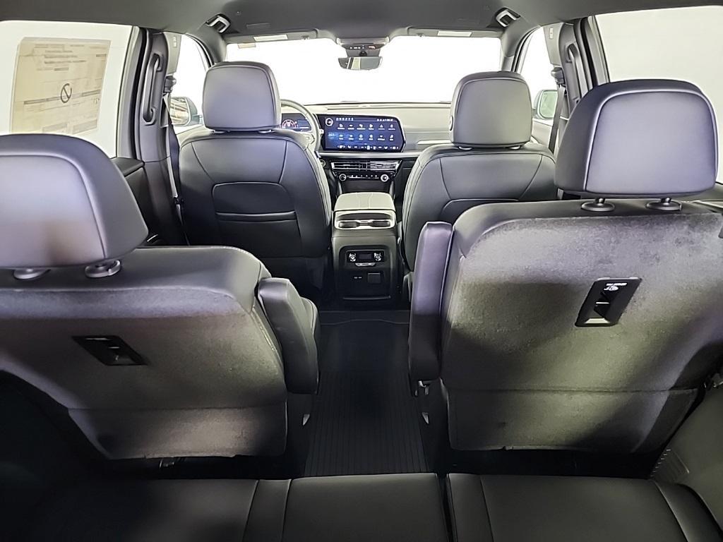 new 2026 Chevrolet Traverse car, priced at $47,944