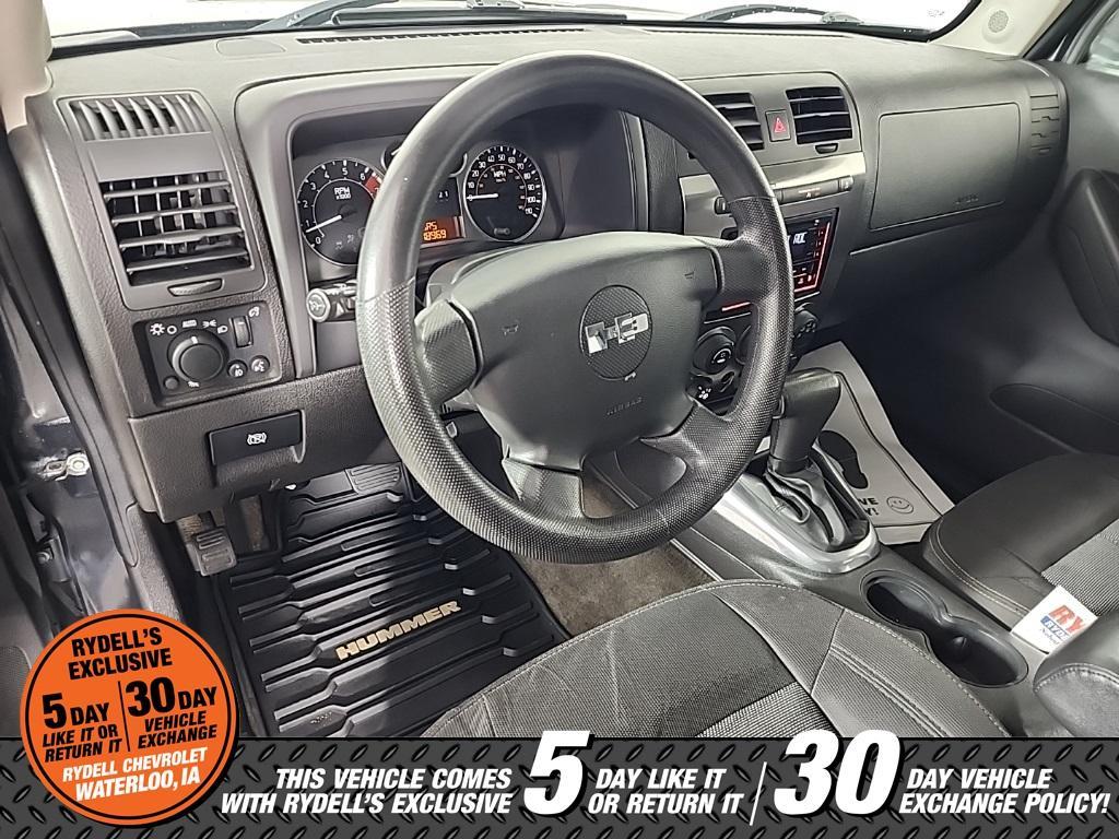 used 2009 Hummer H3 car, priced at $11,991