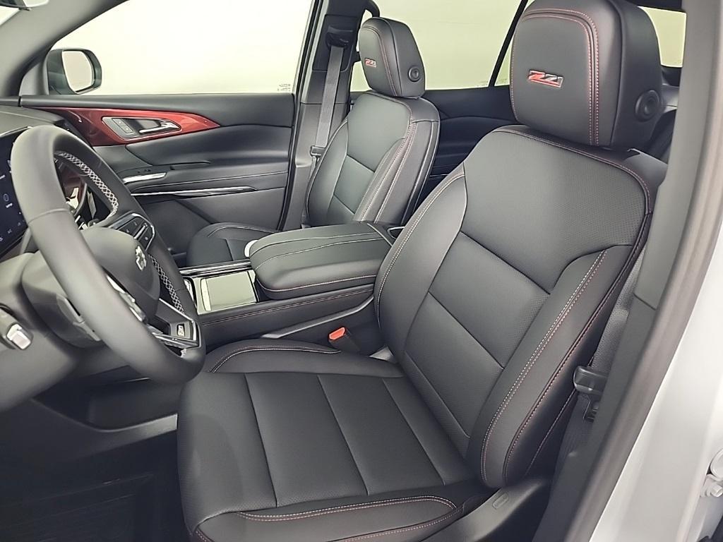 new 2026 Chevrolet Traverse car, priced at $55,539