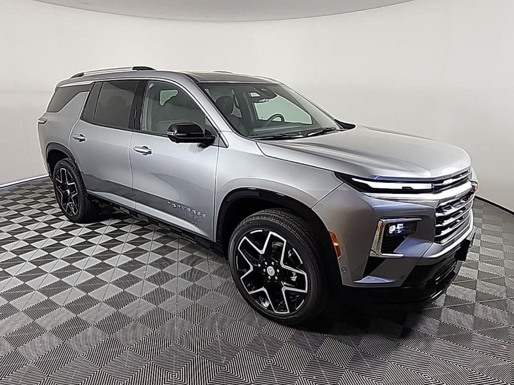 new 2025 Chevrolet Traverse car, priced at $59,695