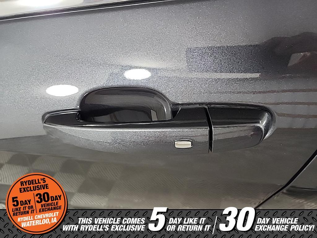 used 2022 Chevrolet Equinox car, priced at $24,994