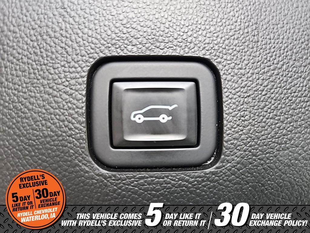 used 2020 Chevrolet Traverse car, priced at $21,991