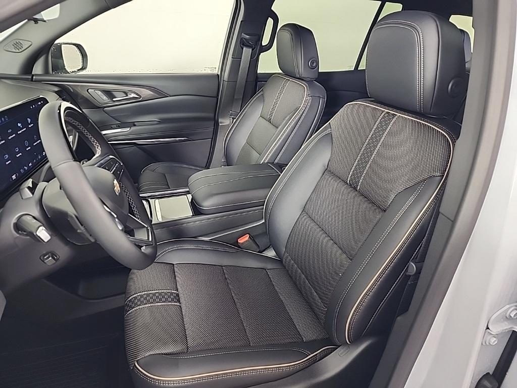 new 2026 Chevrolet Traverse car, priced at $60,415
