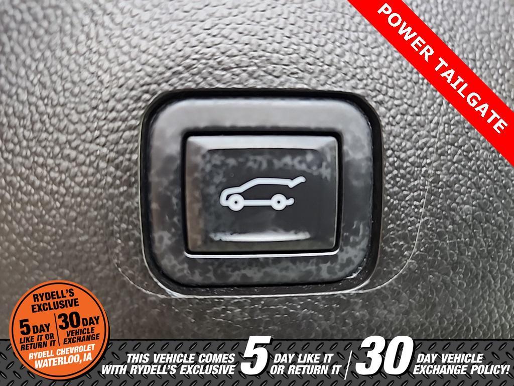 used 2021 Chevrolet Traverse car, priced at $25,922