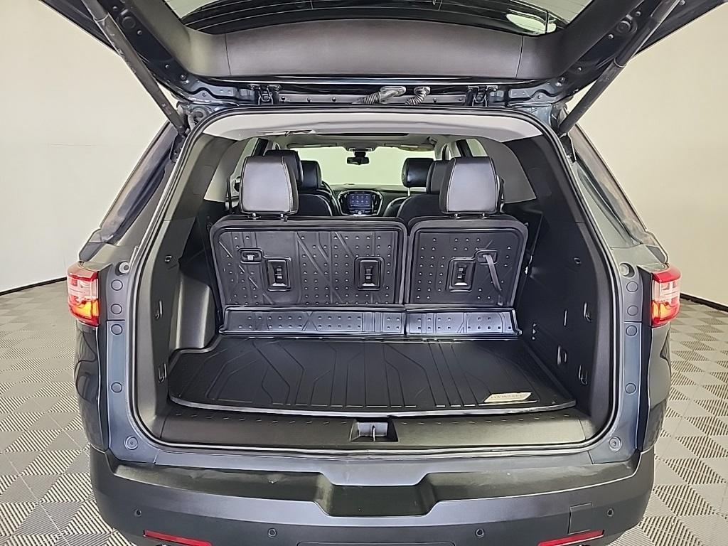 used 2021 Chevrolet Traverse car, priced at $26,491