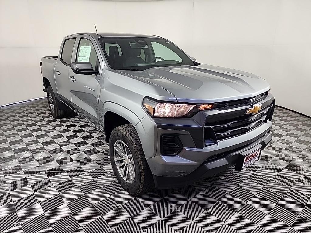 new 2025 Chevrolet Colorado car, priced at $38,097