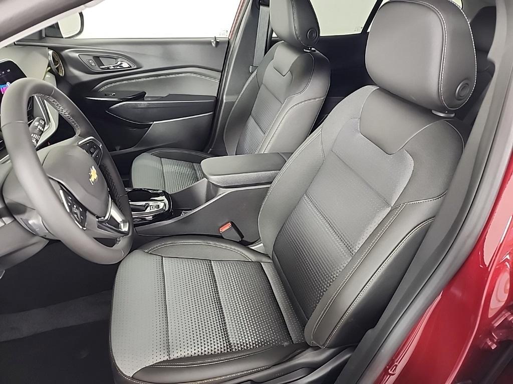 new 2025 Chevrolet Trax car, priced at $24,975