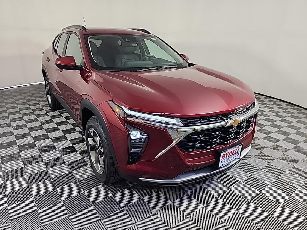 new 2025 Chevrolet Trax car, priced at $24,975