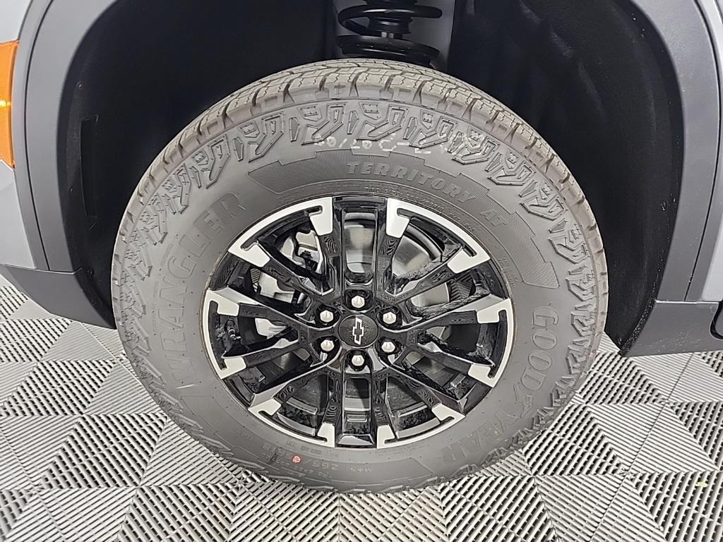 new 2026 Chevrolet Traverse car, priced at $50,990