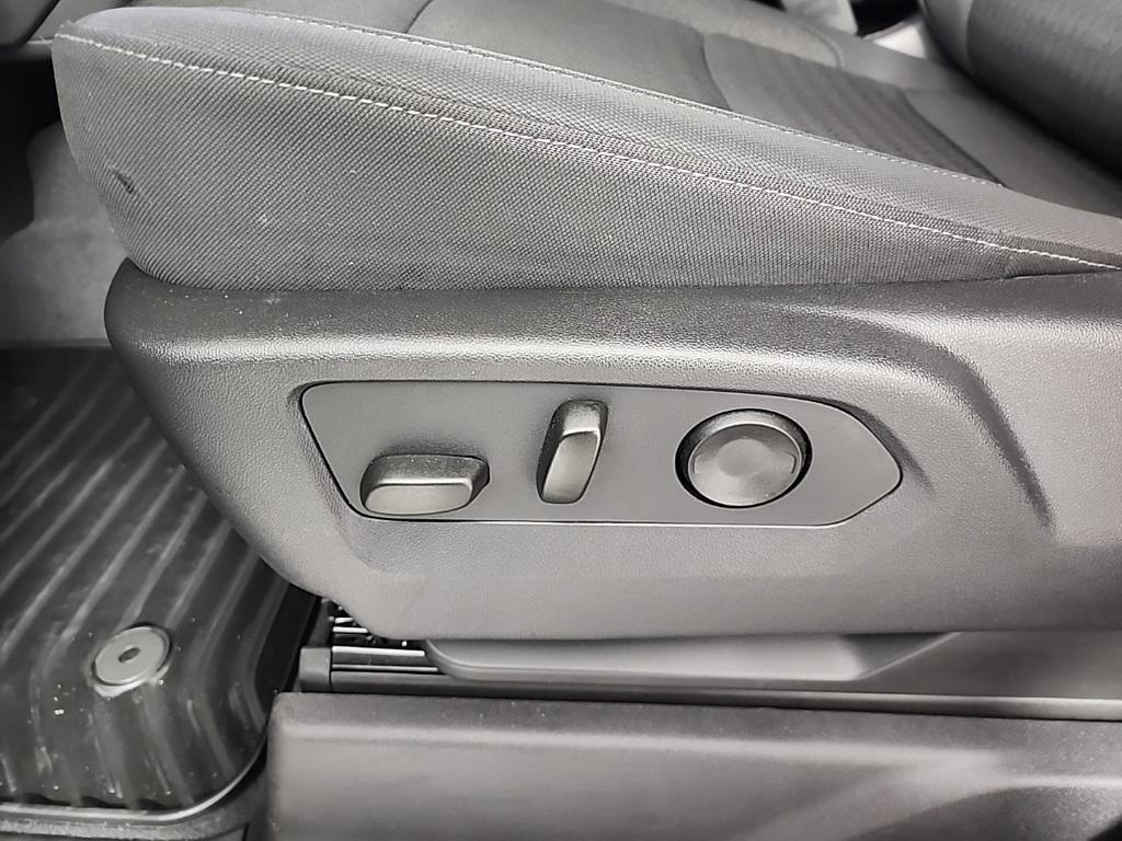 new 2025 Chevrolet Silverado 1500 car, priced at $42,999