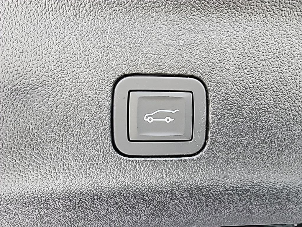 new 2025 Chevrolet Tahoe car, priced at $94,825