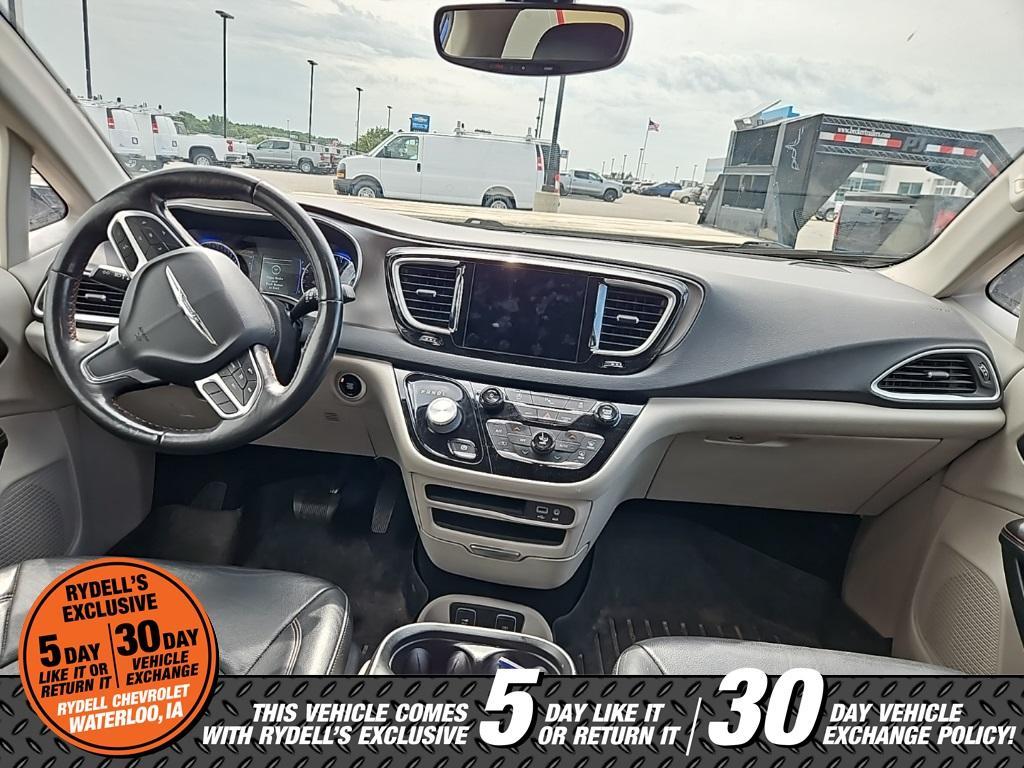 used 2020 Chrysler Pacifica car, priced at $14,991