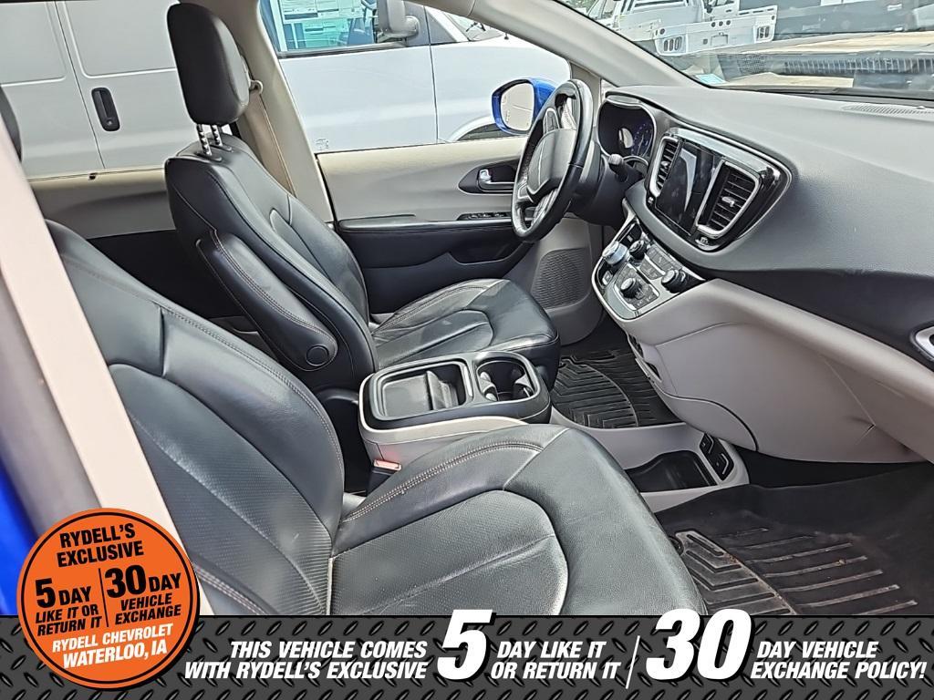 used 2020 Chrysler Pacifica car, priced at $14,991