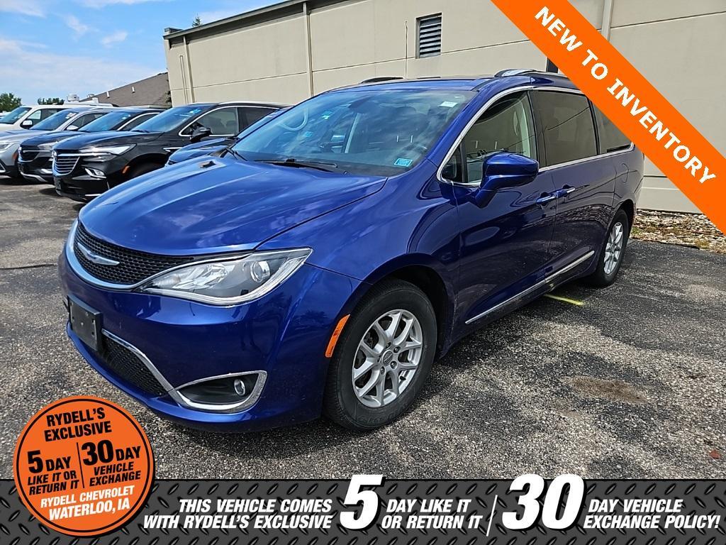 used 2020 Chrysler Pacifica car, priced at $14,991