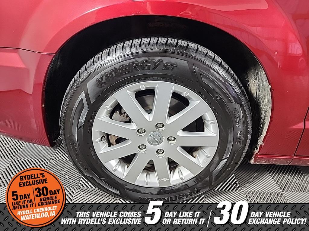 used 2016 Chrysler Town & Country car, priced at $10,991