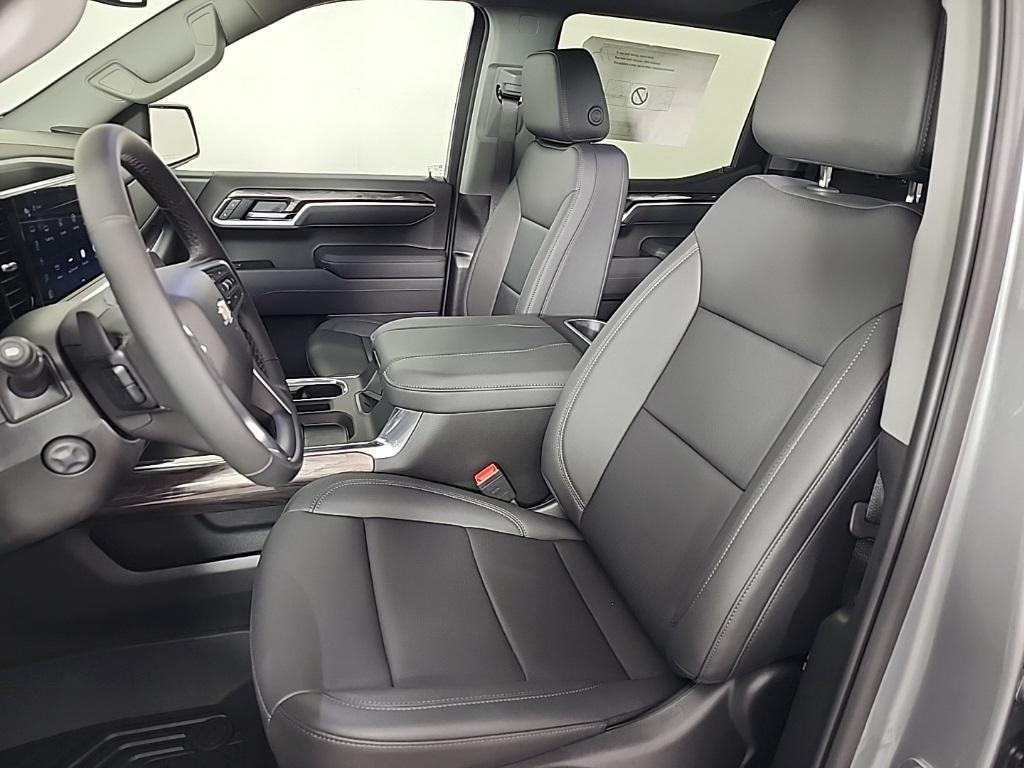 new 2025 Chevrolet Silverado 1500 car, priced at $59,654