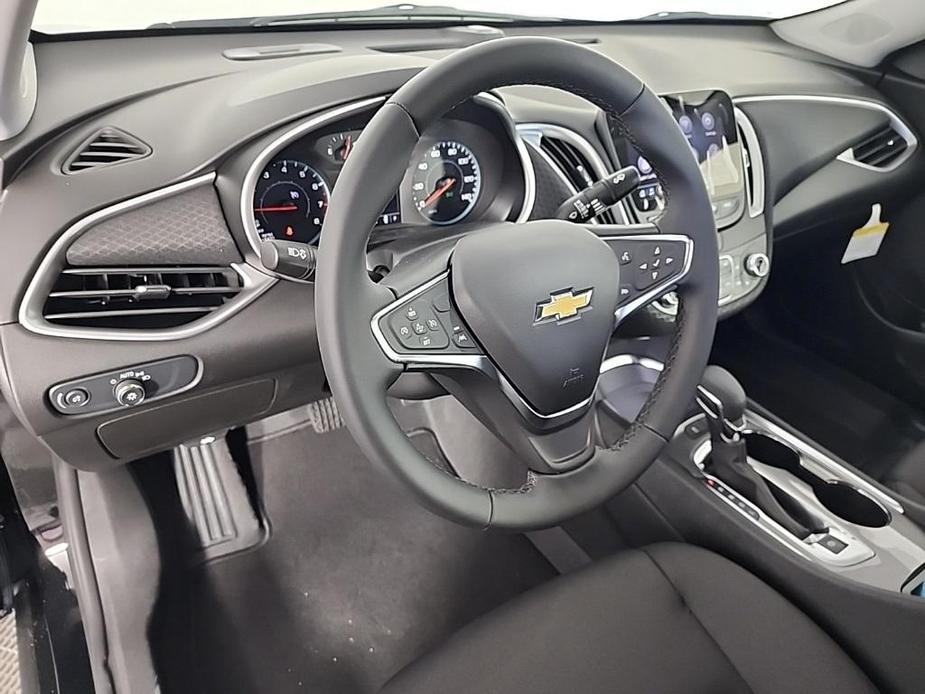 new 2025 Chevrolet Malibu car, priced at $30,240