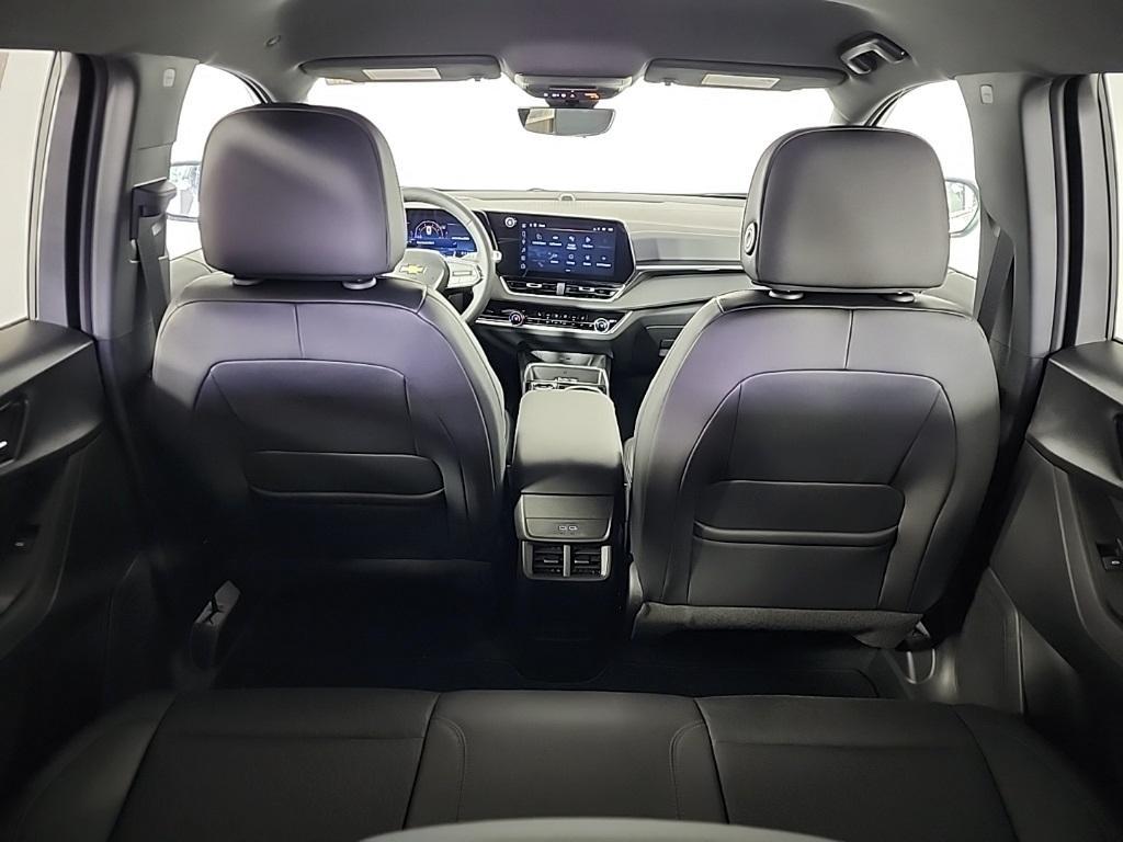 new 2026 Chevrolet Equinox car, priced at $34,290
