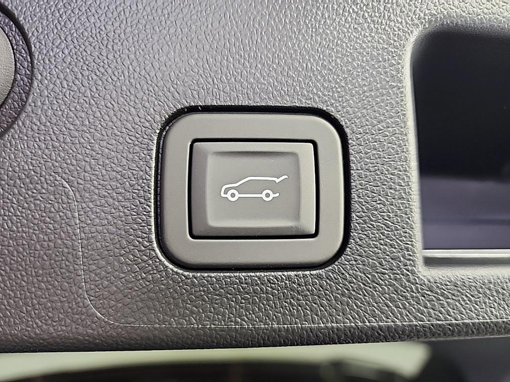 new 2026 Chevrolet Equinox car, priced at $34,290