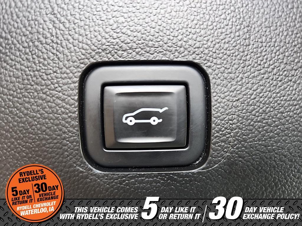 used 2021 Chevrolet Traverse car, priced at $28,991