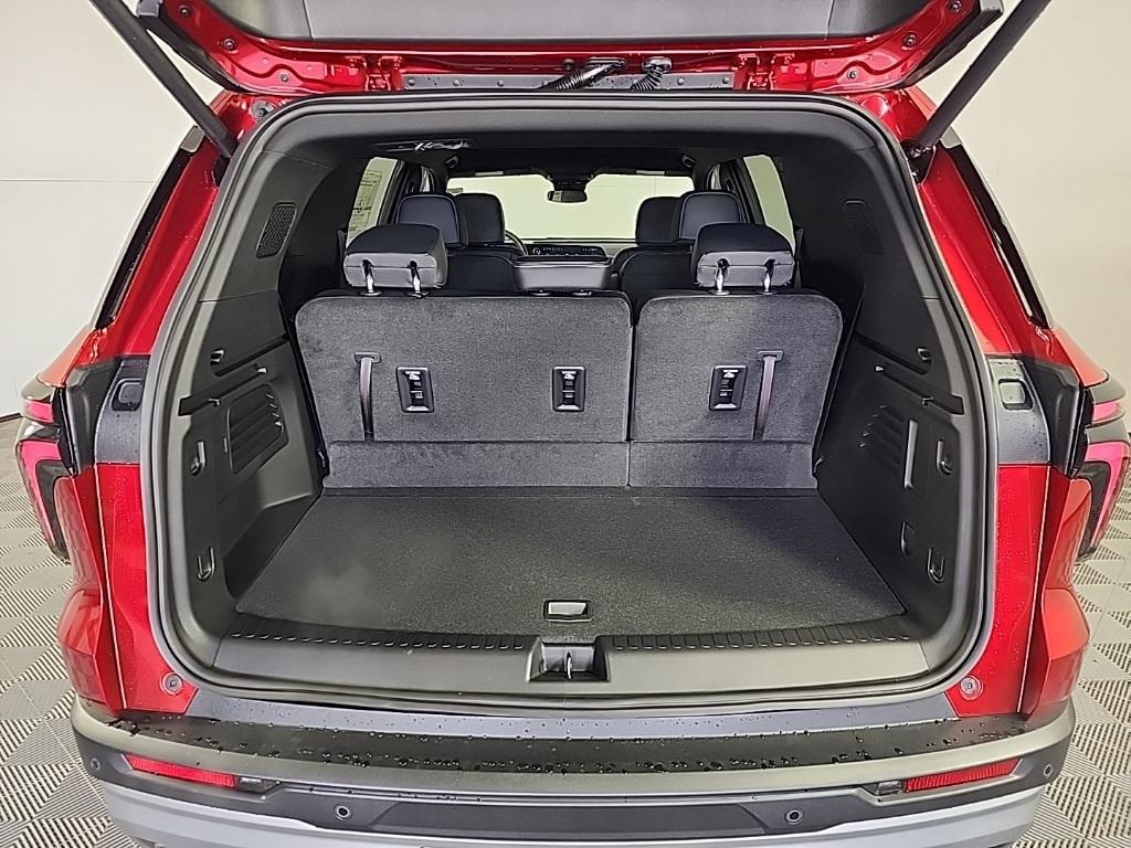 new 2025 Chevrolet Traverse car, priced at $46,340