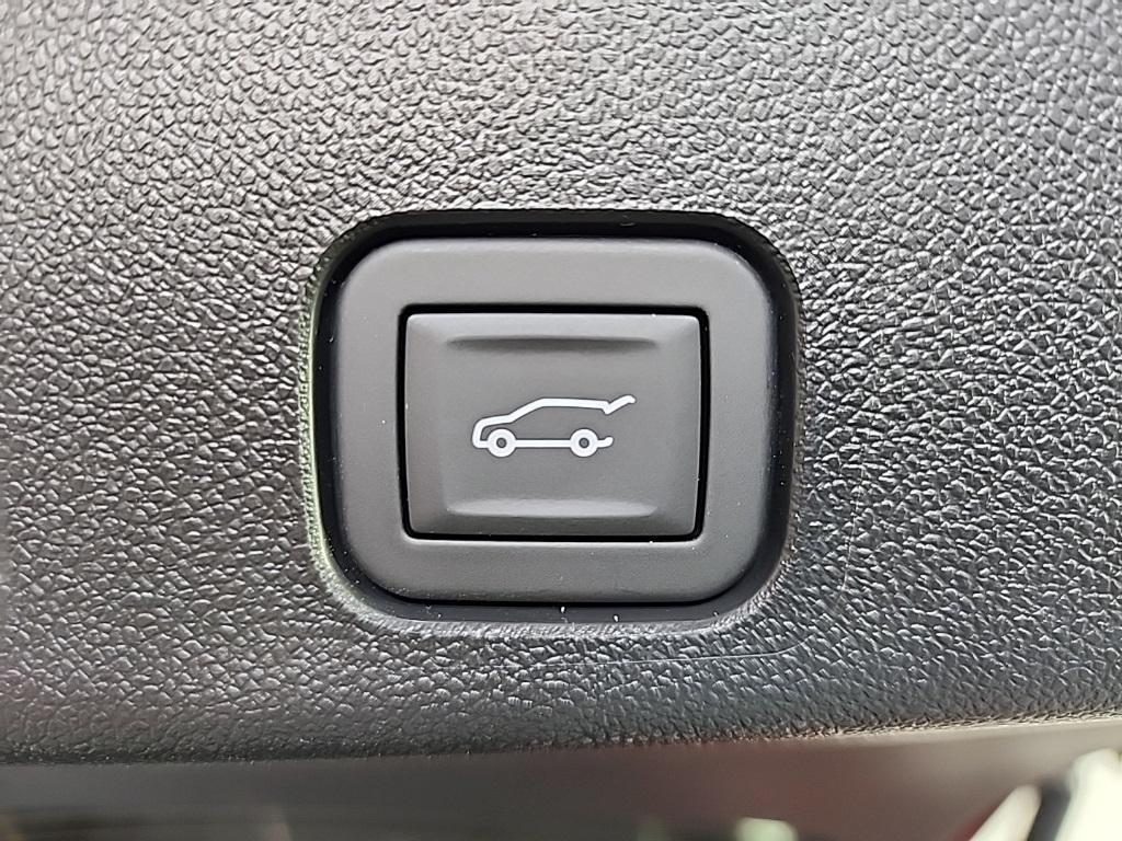 new 2025 Chevrolet Traverse car, priced at $46,340
