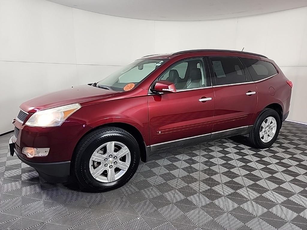 used 2010 Chevrolet Traverse car, priced at $5,991